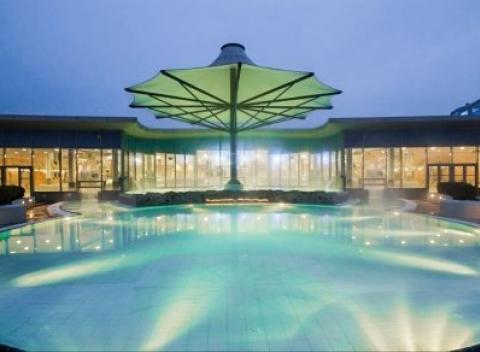 Užite si romantickú dovolenku pod Pálavou na Južnej Morave v obľúbenom hoteli Drnholec***. Tešte sa na bohatú polpenziu a vstup do kúpeľov.