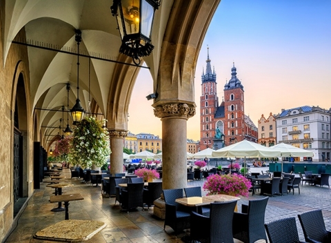 Vitajte v Krakove, v poľskom kráľovskom meste. Pobyt v elegantnom Hoteli Orient**** v pokojnej lokalite Krakova, s polpenziou a wellness.