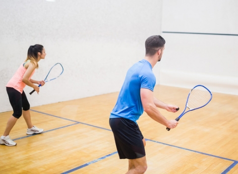 Hodinový vstup na squash v Tenis Club Trnávka. Rýchla a inteligentná hra s vysokou náročnosťou, dokonalá zábava s priateľmi.