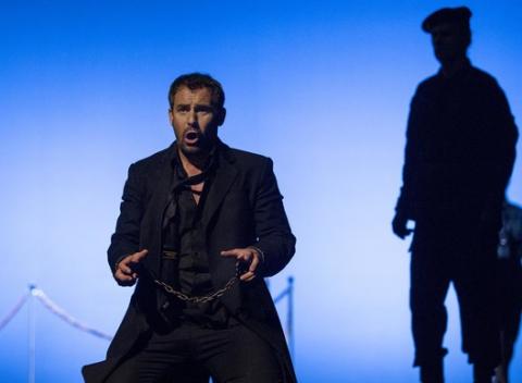 Vstupenka na predstavenie opery od Simon Boccanegra v novej budove SND - strhujúce Verdiho dielo o svete politických intríg.