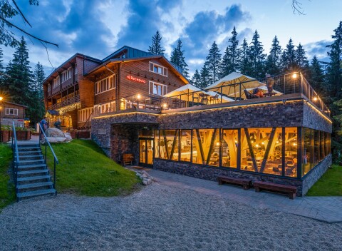 Eko-Šport Hotel Björnson *** so štýlovým wellness, vstupmi na lanovku, zľavami a polpenziou.