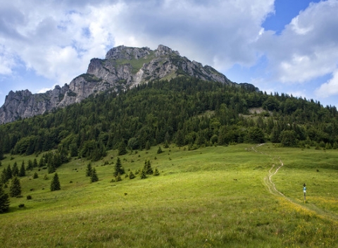 Milovníci turistiky si vo Vrátnej doline skutočne prídu na svoje. Jarný pobyt s polpenziou v Horskom hoteli Pod Sokolím.