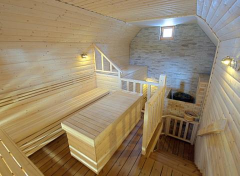 Relax podľa vašej chuti s 3-hodinovým vstupom do moderného wellness centra Štiavničky sauna. 