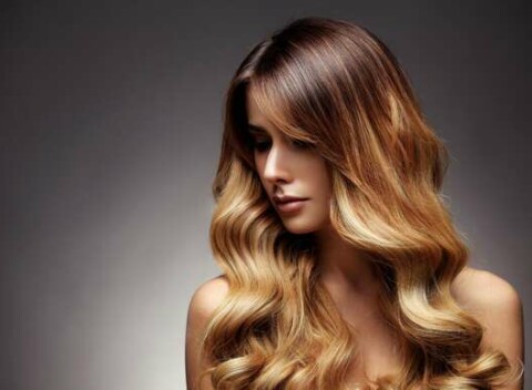 Farbenie, strih, melír alebo balayage v salóne Elegance na Miletičovej.