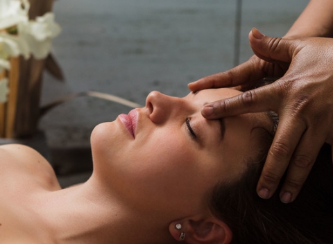 Tradičné thajské masáže od pravej Thajčanky. Zahaľte svoje telo, myseľ a ducha do rúška pokoja.