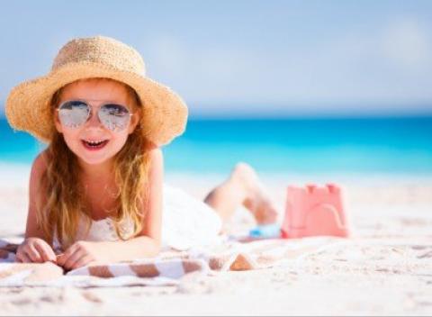 Skvelá rodinná dovolenka v chorvátskom mestečku Seget Donji-Vranjica v penzióne Sarah s polpenziou.