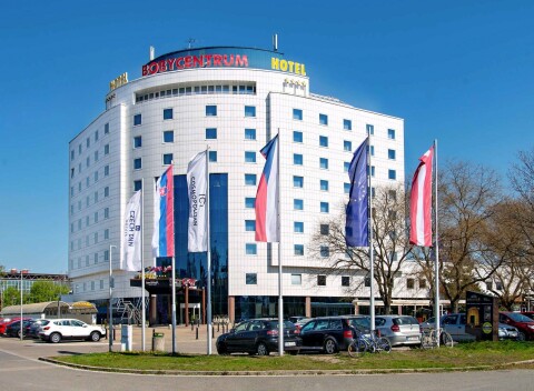 Brno priamo v centre v známom Cosmopolitan Bobycentre **** s wellness, raňajkami a neskorým check outom.