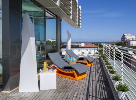 Jedinečný taliansky relax pri mori v obľúbenom letovisku Riccione v Hoteli The One s raňajkami.