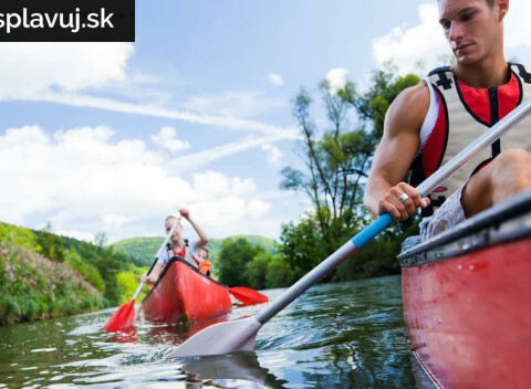 Dobrodružný splav Malého Dunaja v kanoe. Dobrodružstvo na vlnách!