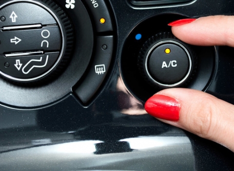 Pripravte vášho tátoša na horúce leto. Doplnenie klimatizácie a kontrola podvozku.