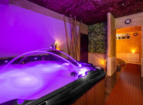 Až 120 minút rozmaznávania sa v privátnom wellnessom v PREMIUM**** business hotel Bratislava.