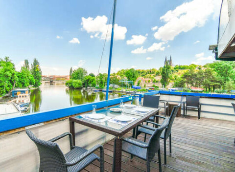 Netradičná dovolenka v pražskom boteli Vodník na 1 až 6 nocí s raňajkami.