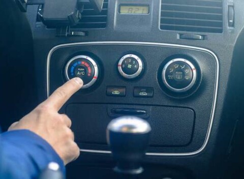 Plnenie klimatizácie chladivom vrátane materiálu + kontrola vozidla zdarma.