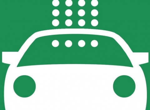 Online aplikácia WashApp Car, vďaka ktorej vám auto umyjú aj na vašom dvore či pred garážou.