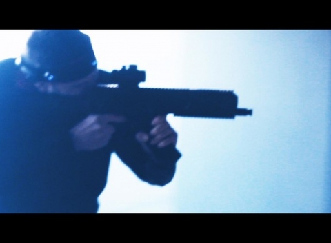 Akčná hra Laser Wars, ktorá nebolí a nefarbí. Parádna športová aktivita pre partiu priateľov či kolegov.