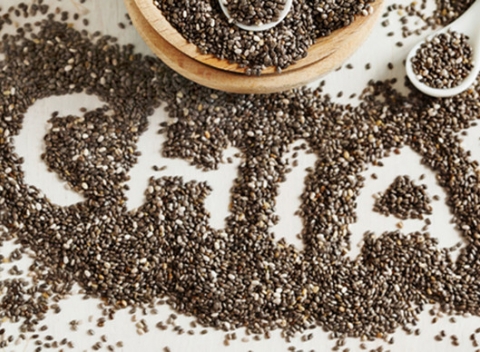 Kilové balenie chia semienok, obsahujú antioxidanty a urýchľujú metabolizmus.