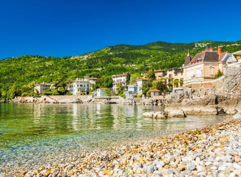 Chorvátsko: Leto 2022 len 50 m od mora v Hoteli Park **** s bazén, fitness a polpenziou + dieťa zdarma.