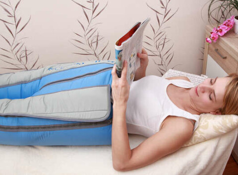 Škoricový zábal nôh, rašelinový zábal tela alebo prístrojová lymfa.