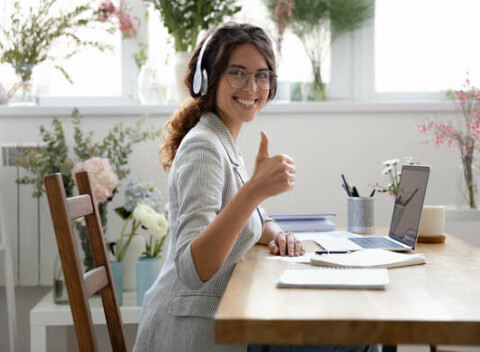 Najväčší a najkomplexnejší online kurz vďačnosti na 6 mesiacov - šírte šťastie a dobro do okolia.