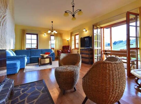 Bezpečná dovolenka v chate so saunou pre 10 osôb len 2 minúty autom od Bachledky.