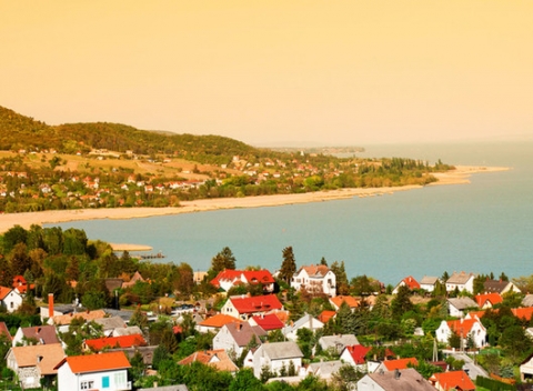 Dovolenka blízko Balatonu v autentickom hoteli Aeroport s raňajkami a zľavou do zábavného parku.