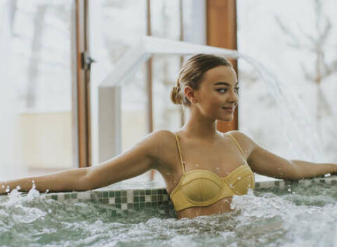 Liečebný 7-dňový pobyt v Kúpeľoch Štós s polpenziou a liečebnými procedúrami podľa zvoleného typu pobytu.