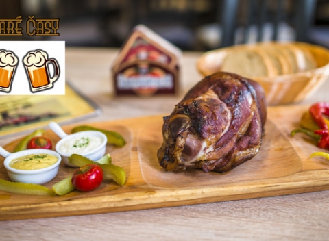 Šalát nechajte králikovi, vy si dajte poctivé bravčové údené koleno v reštaurácii Staré časy.
