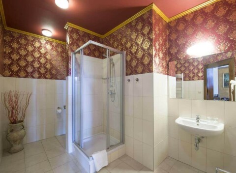 Sídlo uhorských kráľov pri Zvolene. Romantický pobyt na Zámku Vígľaš s polpenziou.