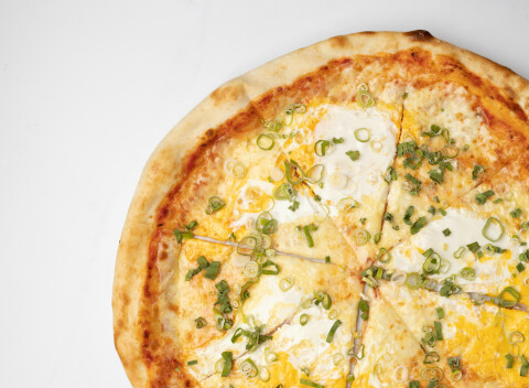 Akcia 1+1€ na pizze v Zeppelin pub, Liptovský Mikuláš. Zastavte sa na poriadnu pizzu!