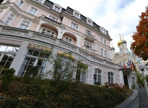 Staňte sa kúpeľnými hosťami v prekrásnych Karlových Varoch v romantickom hoteli Eliška.