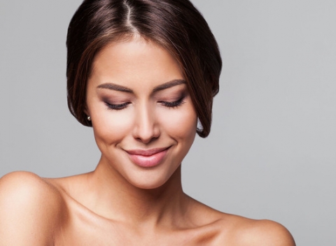 Ošetrenie pleti kyselinou mandľovou. Procedúra, vďaka ktorej môžete predísť predčasnému starnutiu.