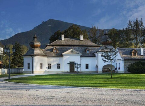 Kráľovský pobyt v kaštieli Kubínyi! Romantický pobyt s kontinentálnymi alebo à la carte raňajky.