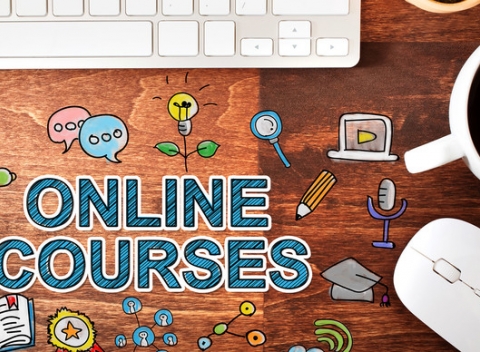 Neobmedzený prístup ku všetkým online kurzom počas 3 mesiacov. Učte sa čokoľvek sa vám zachce.