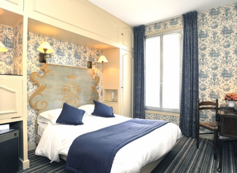 Pravá atmosféra Paríža v romantickom hoteli George Sand pre dve osoby s raňajkami.