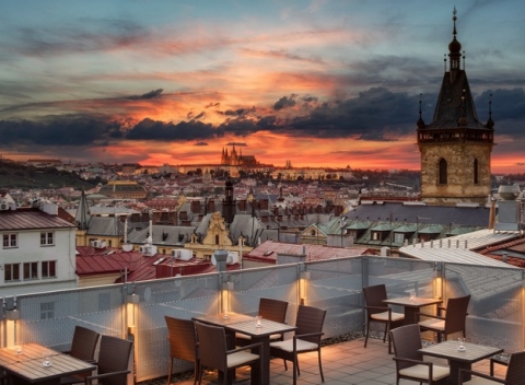 Dokonalý 5* luxus v Prahe s ubytovaním len pár krokov od Karlovho námestia.