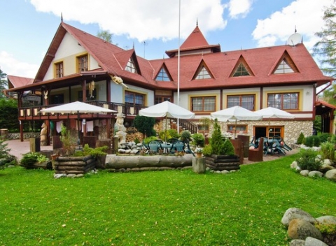 Dovolenka s privátnym wellness vstupom a polpenziou vo Vysokých Tatrách vo vile Astra.