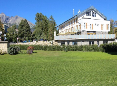 Vysoké Tatry pod Lomnickým štítom: Apartmány Belveder s wellness a raňajkami + 2 deti do 12 rokov.