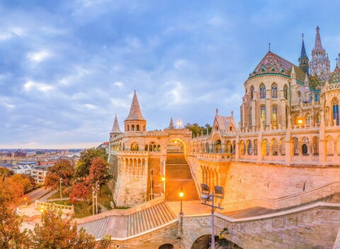 Centrum Budapešti kúsok od stanice a významných historických pamiatok v T62 Hoteli *** s raňajkami.