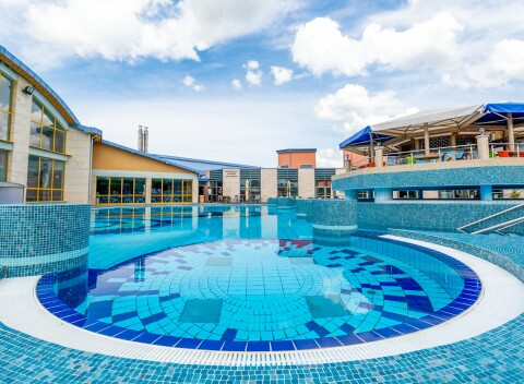 TOP pobyt v kúpeľnom areáli: Park Inn by Radisson Sárvár ****superior s termálnymi bazénmi a all inclusive.