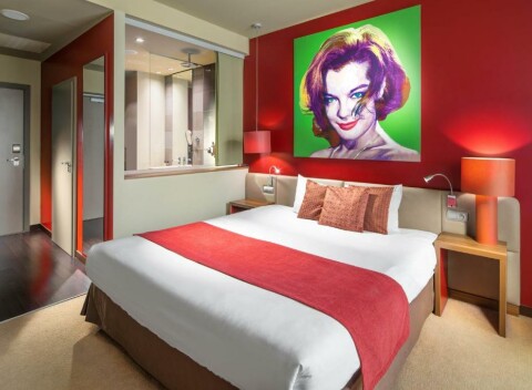 Ubytujte sa v hoteli Mercure Bratislava Centrum a prežite príjemný čas v Bratislave.