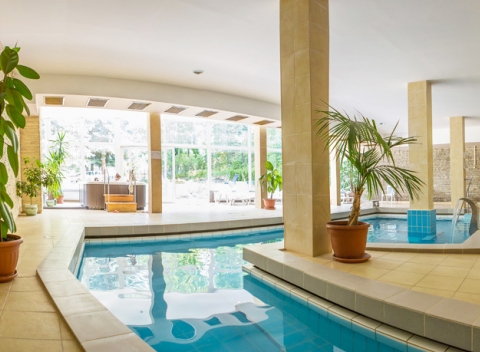 Oddychový pobyt v 4* hoteli s wellness neďaleko Balatonu a liečivého jazera Hévíz, polpenzia.