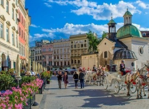 Krakov: dovolenka priamo v historickom centre v hoteli Fortuna *** s raňajkami.