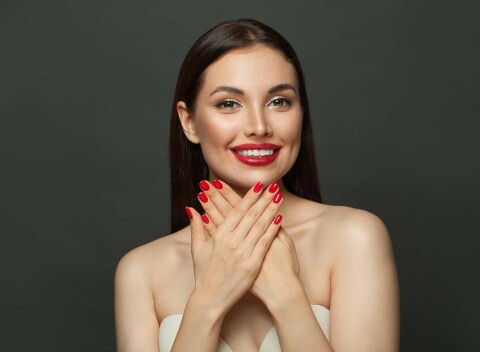 Kompletná starostlivosť o nechty - manikúra, japonská manikúra, IBX kúra, parafín, gellak na ruky a nohy.