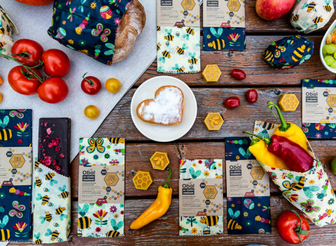 Ekologické obaly a vrecká FiBee so včelím voskom - určené na balenie pečiva, ovocia či zeleniny.