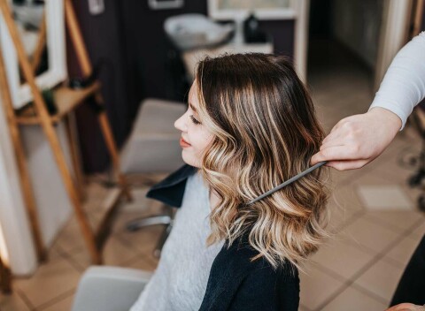 Strih, fúkaná alebo melír v novom salóne HAIRBOX v centre Banskej Bystrice.