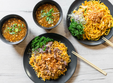 Tradičné vietnamské jedlá aj menu pre dvoch v reštaurácii VieTown - Košice.