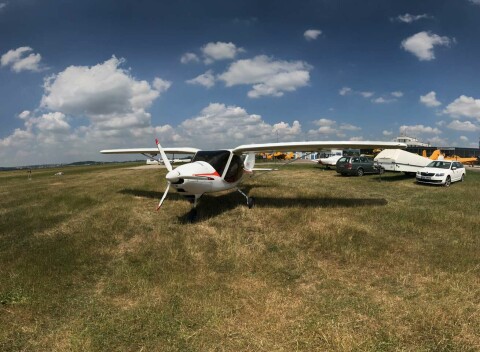 Zážitkový let na ultraľahkom hornoplošníku s možnosťou pilotovania na skúšku vami vybranou trasou.