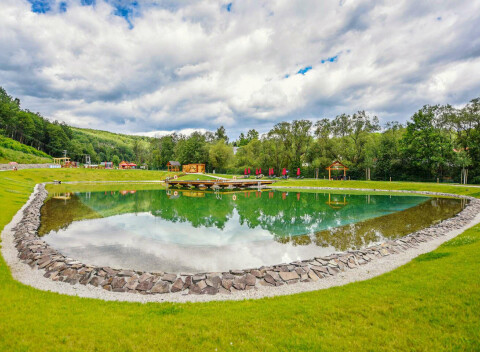 Letný pobyt v Levočskej Doline pri biokúpalisku bez chemikálií s polpenziou s ubytovaním v Resorte.