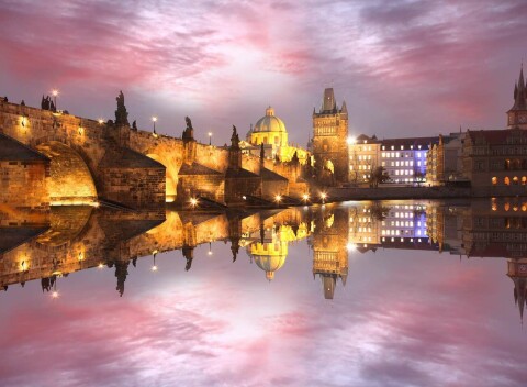 Hotel Occidental**** blízko historického centra Prahy už od 1 noci s raňajkami v cene.