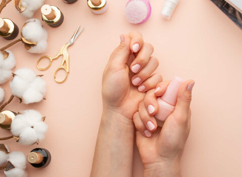Klasická pedikúra alebo gélové nechty - aj francúzske. Vaša najviditeľnejšia vizitka...